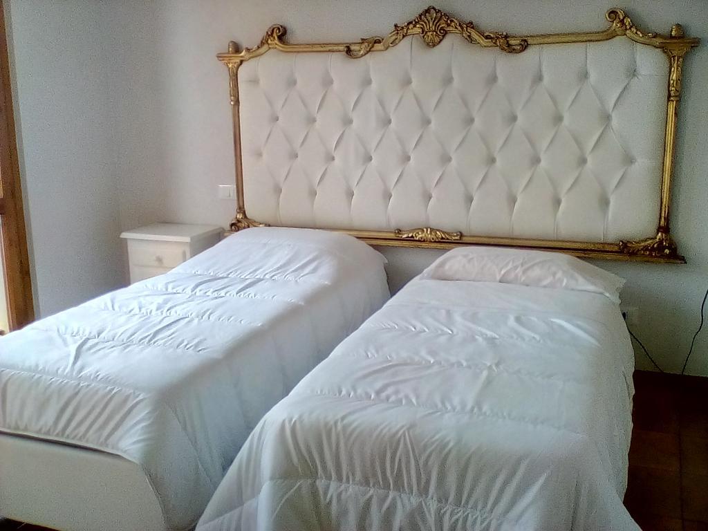 Locanda I Tarocchi Vailate ภายนอก รูปภาพ